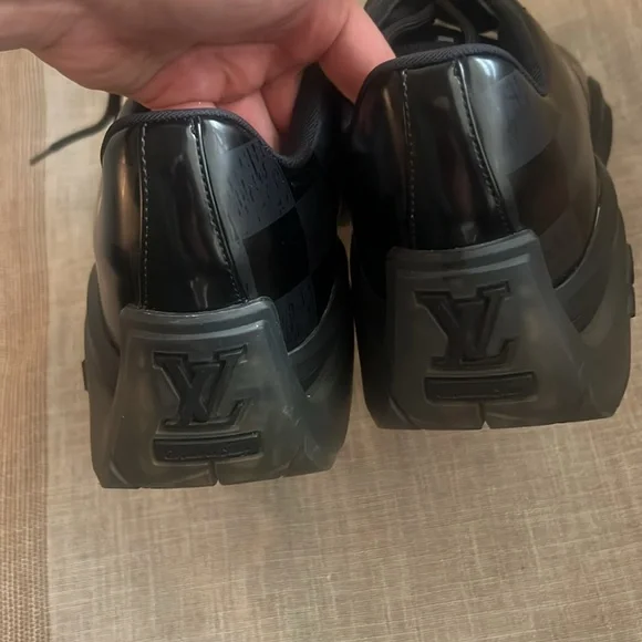 Louis V Men’s shoes in Louis V sizing - Picture 8 of 11